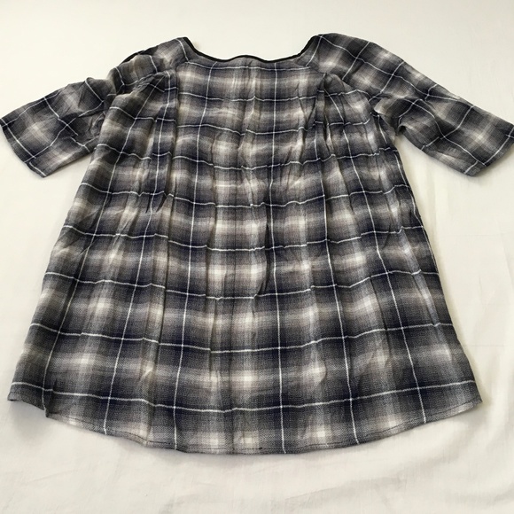 CLEARANCE! NWT BCBGeneration Plaid Hi-Low Short Sleeve Top Size XS Black White - Picture 4 of 10